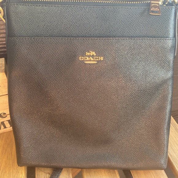 Authentic Coach Crossbody Purse - Picture 2 of 7